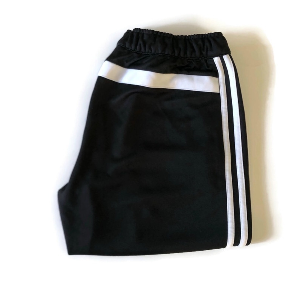 Adidas 3/4 pants color black and white 3 stripes size small